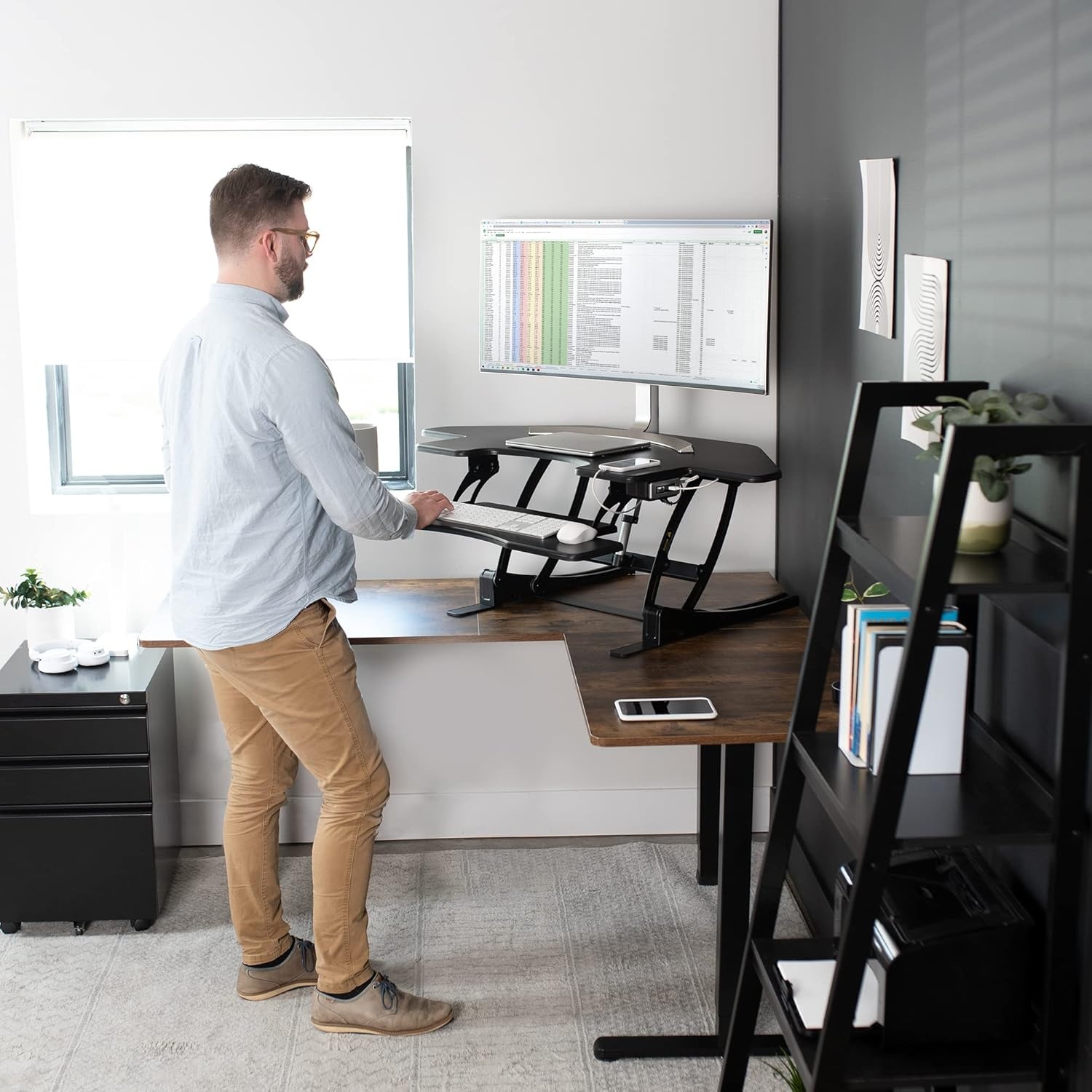 image:imageVIVO 43 inch Corner Electric Height Adjustable Cubicle Stand Up Desk Converter VE Series Sit to Stand Tabletop Dual Monitor Riser with USB Port Black DESKV000VCE