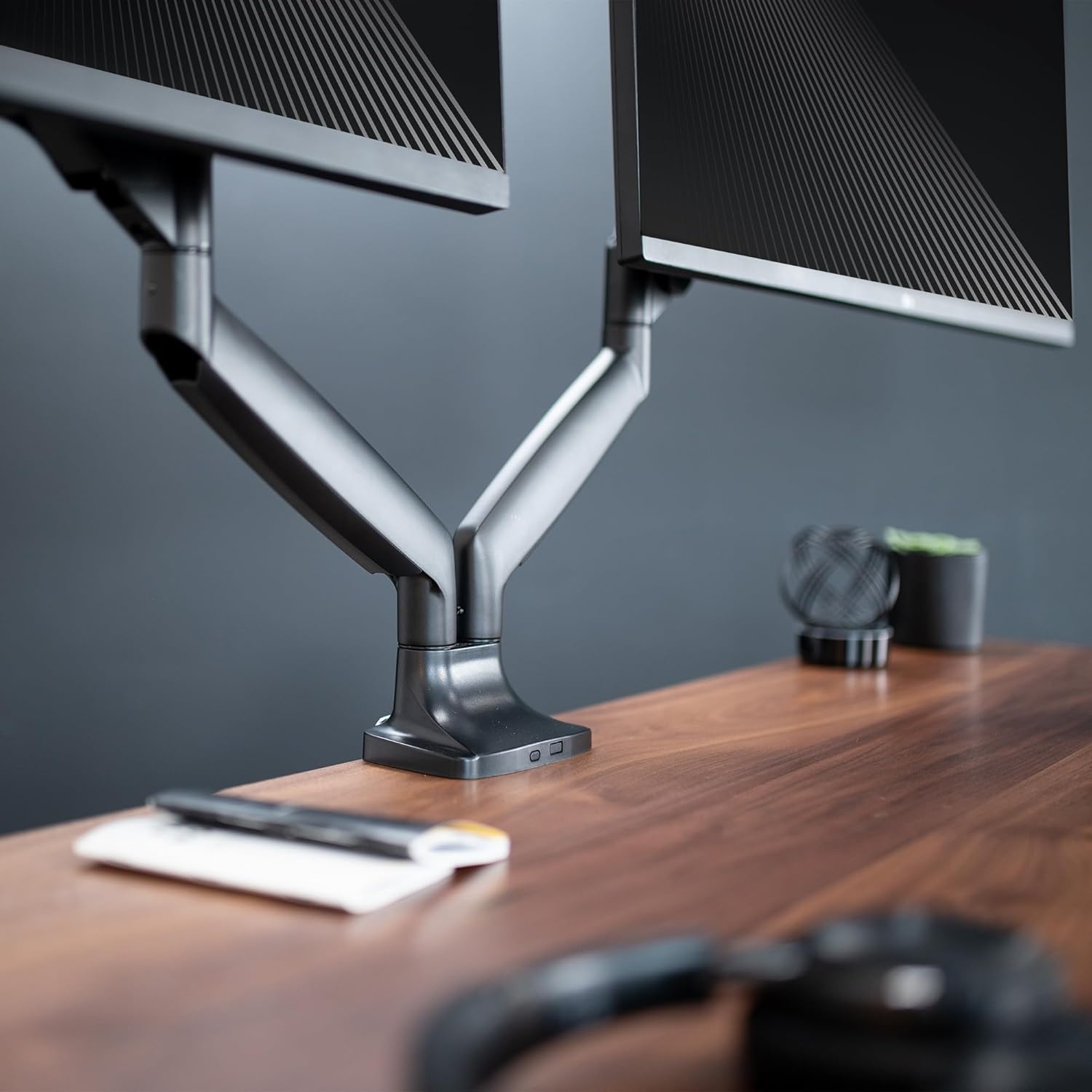 image:imageVIVO Premium Aluminum Heavy Duty Single Monitor Arm for Ultrawide Monitor up to 40 inches and 24 lbs Desk Mount Stand Pneumatic Height Max VESA 100x100 Black STANDV101QBlack