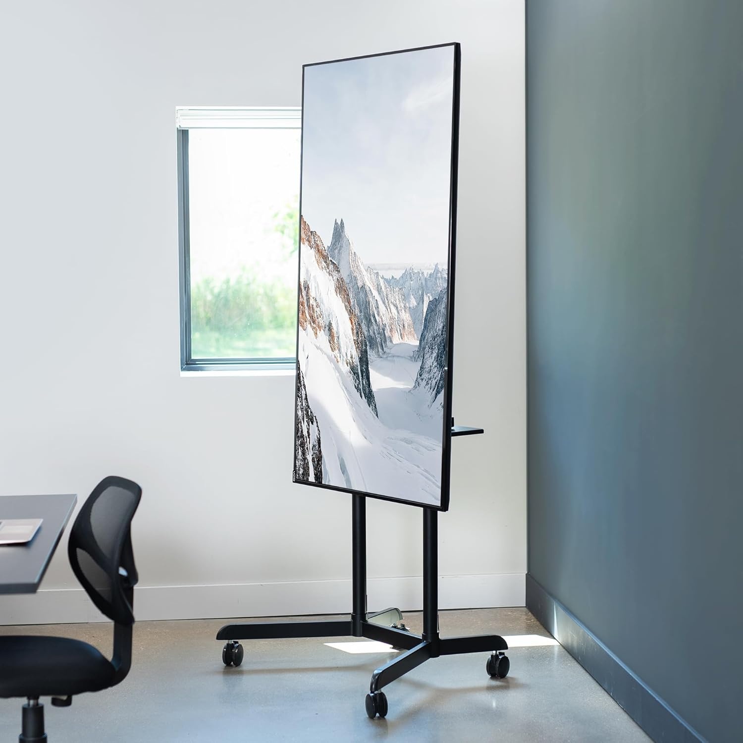 image:imageVIVO Mobile Premium TV Cart for 32 to 88 inch Screens up to 154 lbs Samsung Digital Flipchart Microsoft Surface Hub 2S Portrait to Landscape Shelf Wheels Max VESA 600x400 Black STANDTV02PBBlack