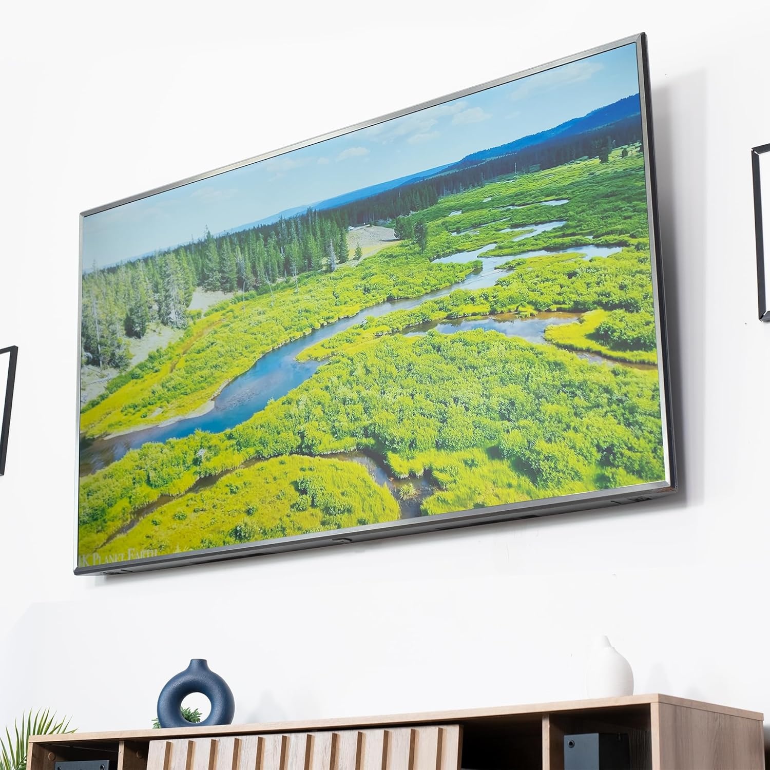 image:imageVIVO Ultra Heavy Duty TV Wall Mount for 43 to 90 inch Screens Large Fixed Mount Fits up to 800x400mm VESA Black MOUNTVW090F43 to 90 screens